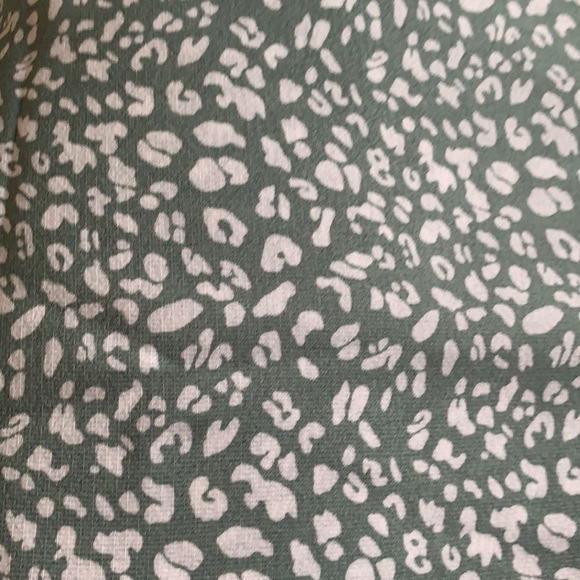 Shein print dress. Size large - Picture 4 of 4